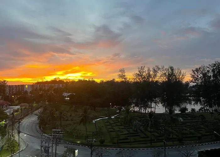 Laguna Skypark Вид На Горы И Озера Три 25 Метровых Бассейна На Крыше, 500 Мбит Интернет, Все Апартаменты Верхние 6 И 7 Этажи