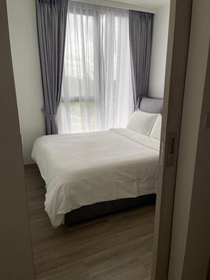Laguna Skypark: Mountain & Views With Rooftop Pools Apartment